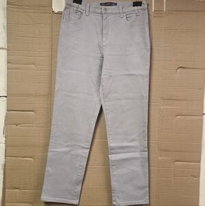 Gloria Vanderbilt Straight-Leg Jeans
